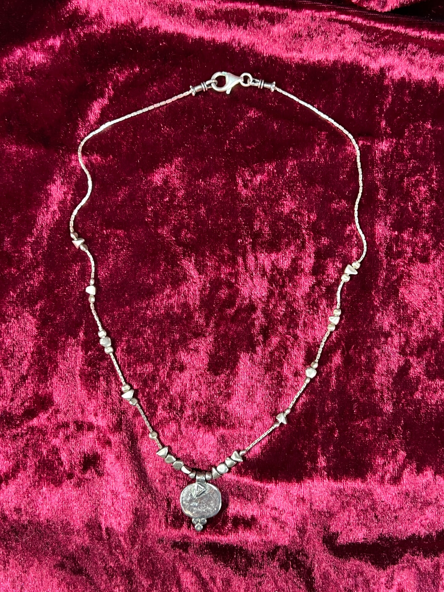 Vintage Jewelry - Dainty Necklace - 925 Silver - Cut Green Glass Pendant - Silpada