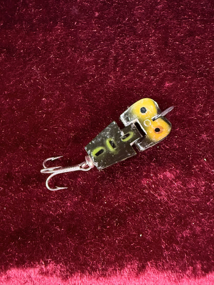 Vintage Wood Fishing Lure – Heddon Tiny Stingaree Frog Pattern