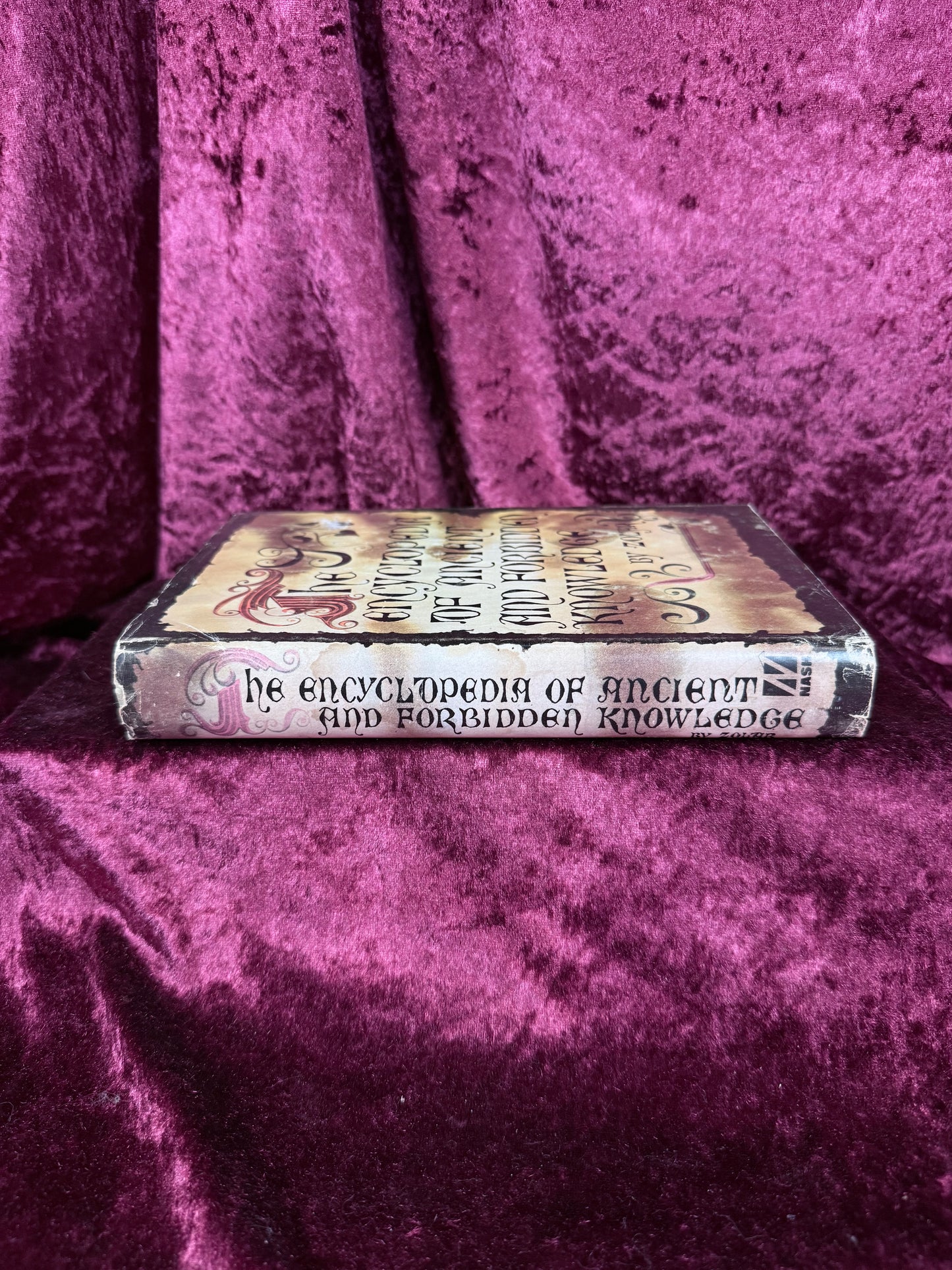 Vintage Hardcover Book – The Encyclopedia of Ancient and Forbidden Knowledge Zolar 1970