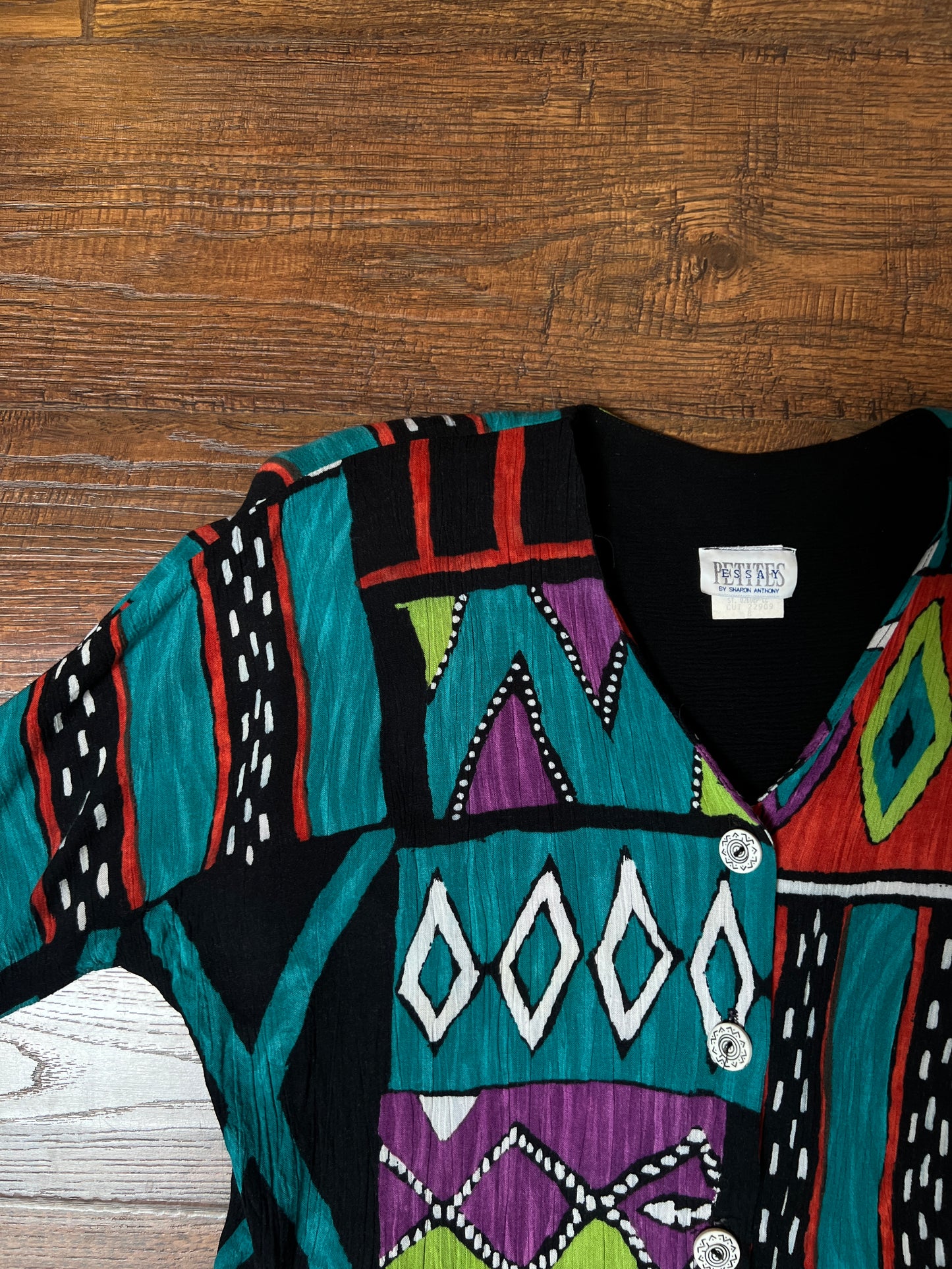 Vintage Petites Essay Sharon Anthony Blouse - Bold Abstract Tie Front Cropped Top - Medium