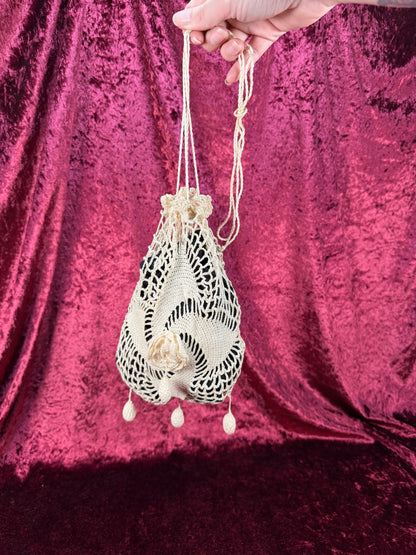 Vintage Crochet Lace Handbag – Floral Drawstring Reticule Style