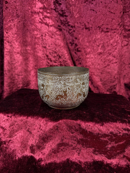 Vintage Etched Brass Bowl – Intricate Floral Scrollwork Indian Style