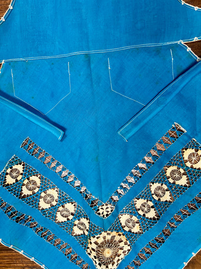 Vintage Cotton Tie Waist Pinafore Apron – Robins Egg Blue Cutwork Lace Embroidery