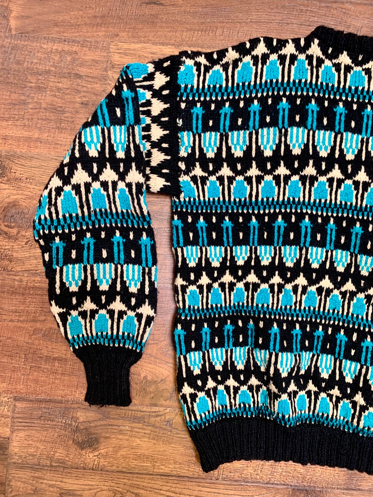 Vintage Crewneck Knit Sweater - Turquoise, Black, Cream -Medium