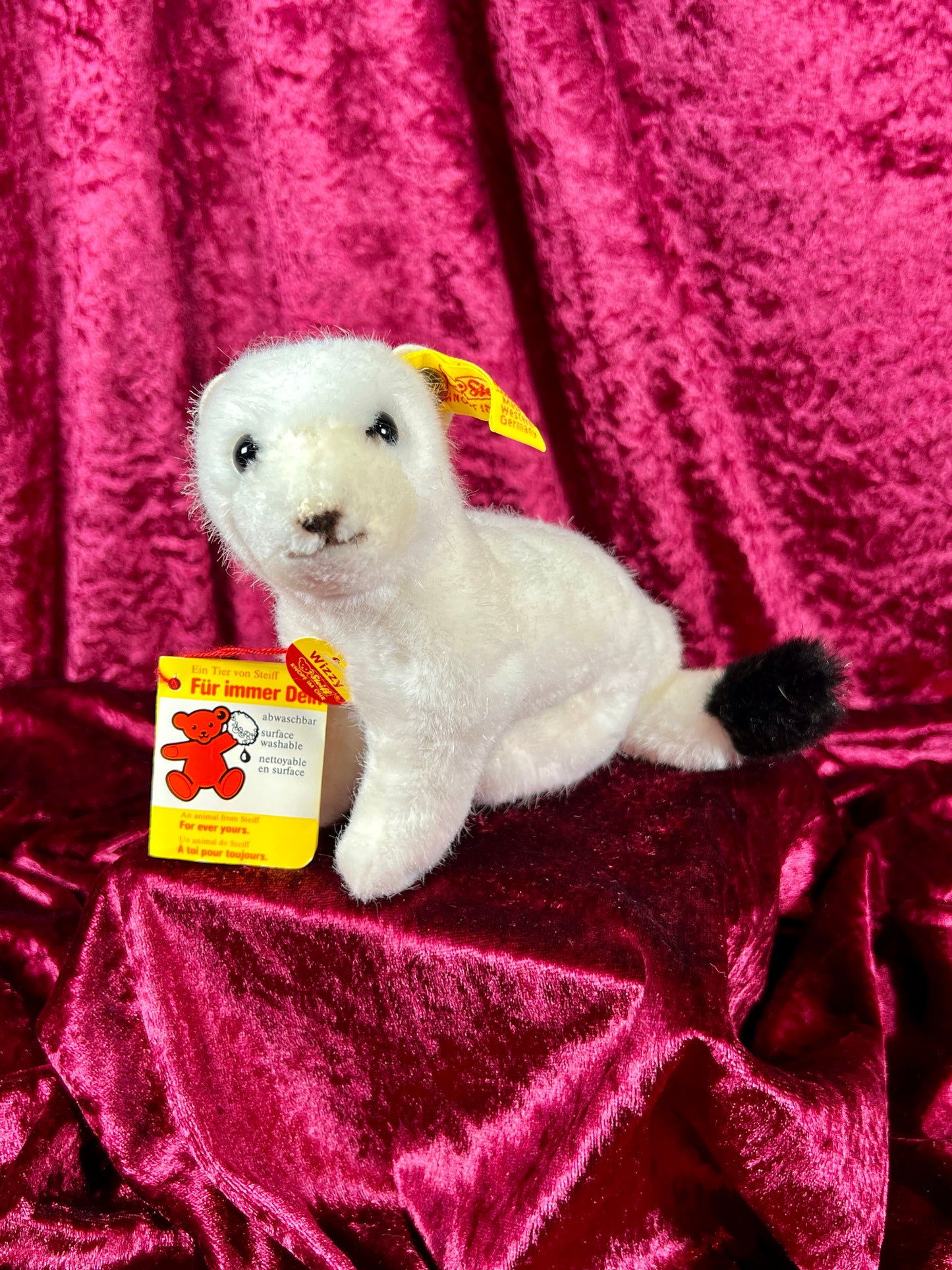 Vintage Collectibles - Miniature Stuffed Toy - Wizzy The Weasel - 1480/12 - Steiff - Germany