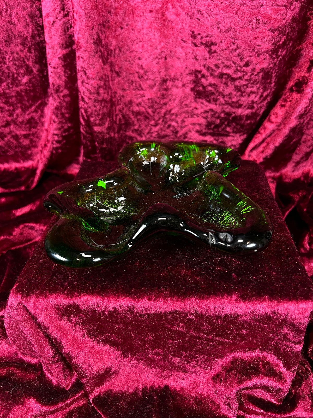 Vintage Blenko Handblown Ashtray - Green Amoeba Freeform Art Glass Trinket Dish