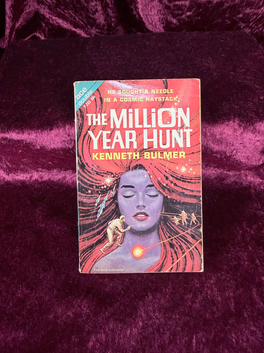 Vintage The Million Year Hunt by Kenneth Bulmer Ace Double Paperback with Ships to the Stars by Fritz Leiber First Edition