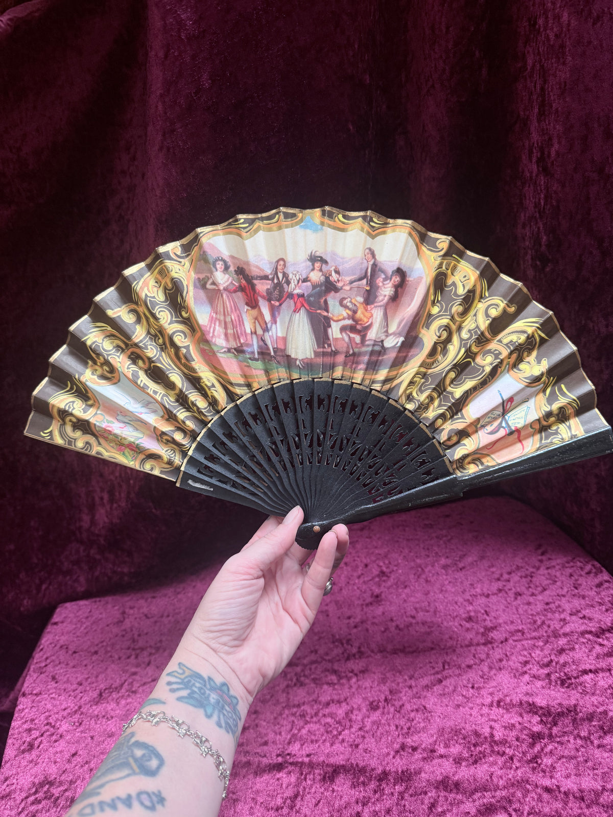 Vintage Mid Century Painted Wood Folding Fan – Double-Sided European Court Scenes