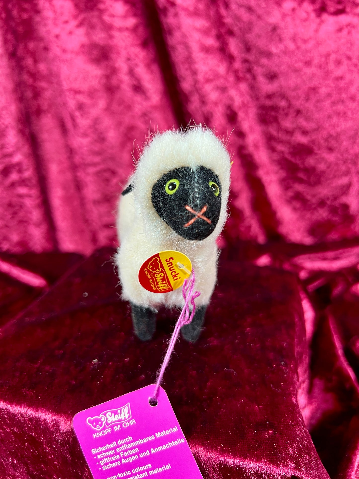 Vintage Collectibles - Miniature Stuffed Toy - Snucki the Sheep - 1520/11 - Steiff - Germany