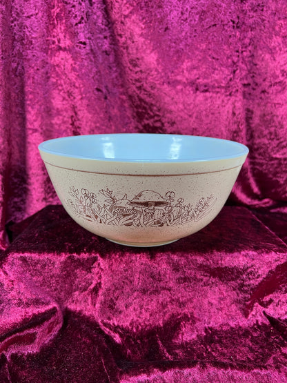 Vintage Kitchen - Mixing Bowl - Forest Fancies Mushrooms - Pyrex - 2.5L