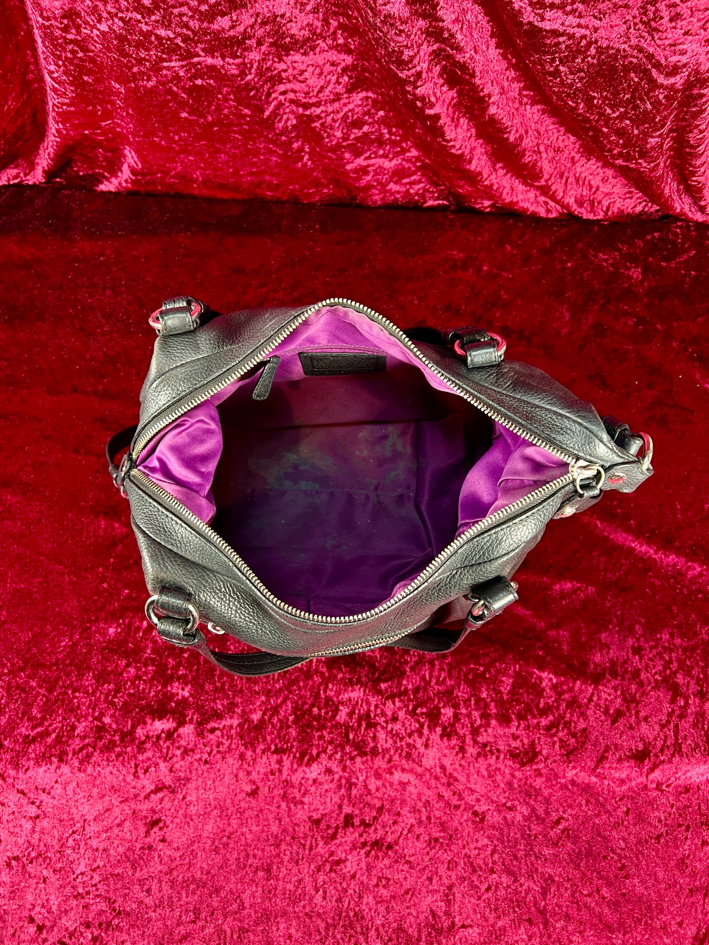 Vintage Accessories - Purse - Black Pebble Leather with Silver Hardware - Purple Lining - Coach