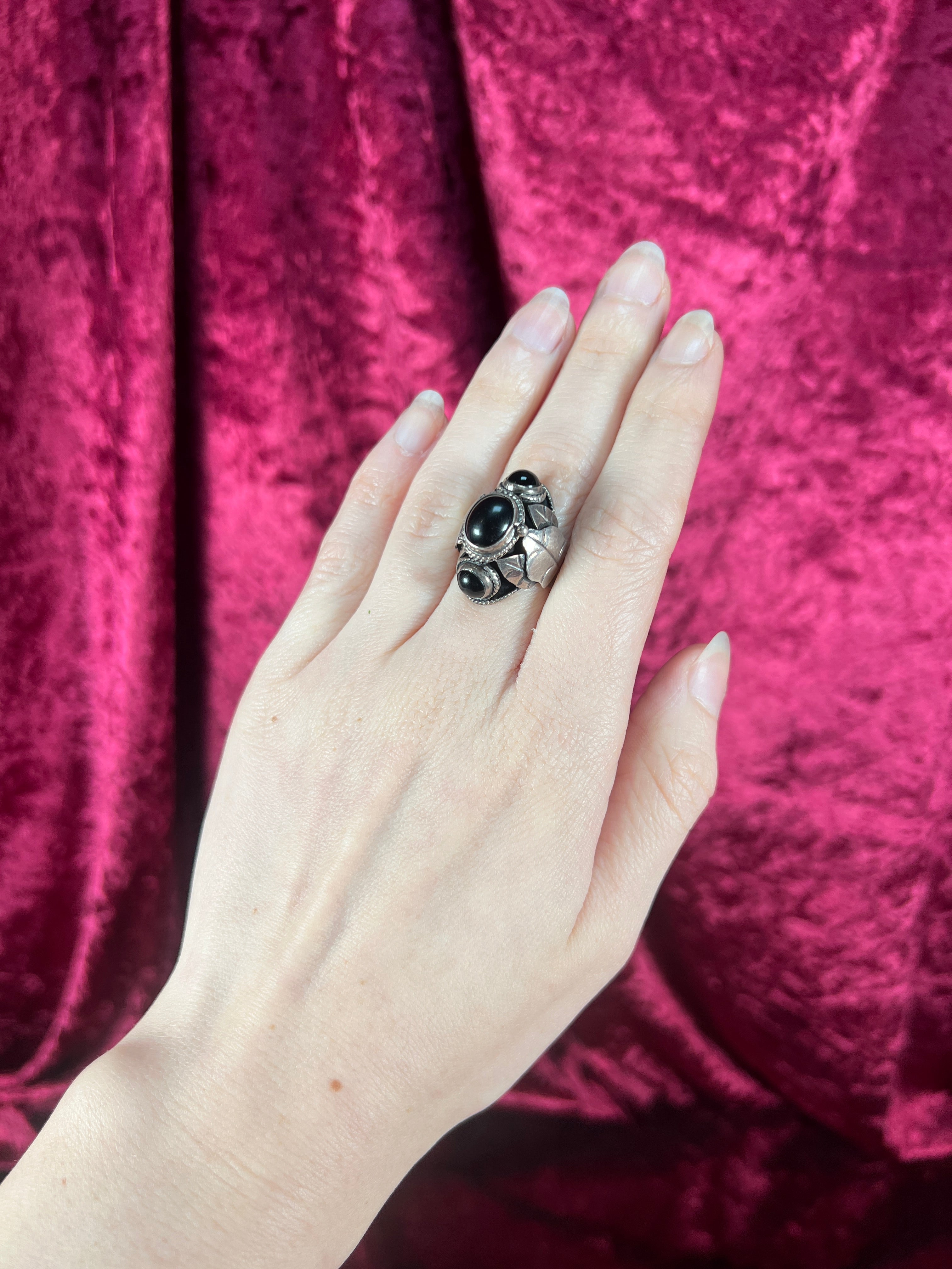 Vintage Jewelry - Adjustable Poison Ring - 925 Silver - Black Onyx