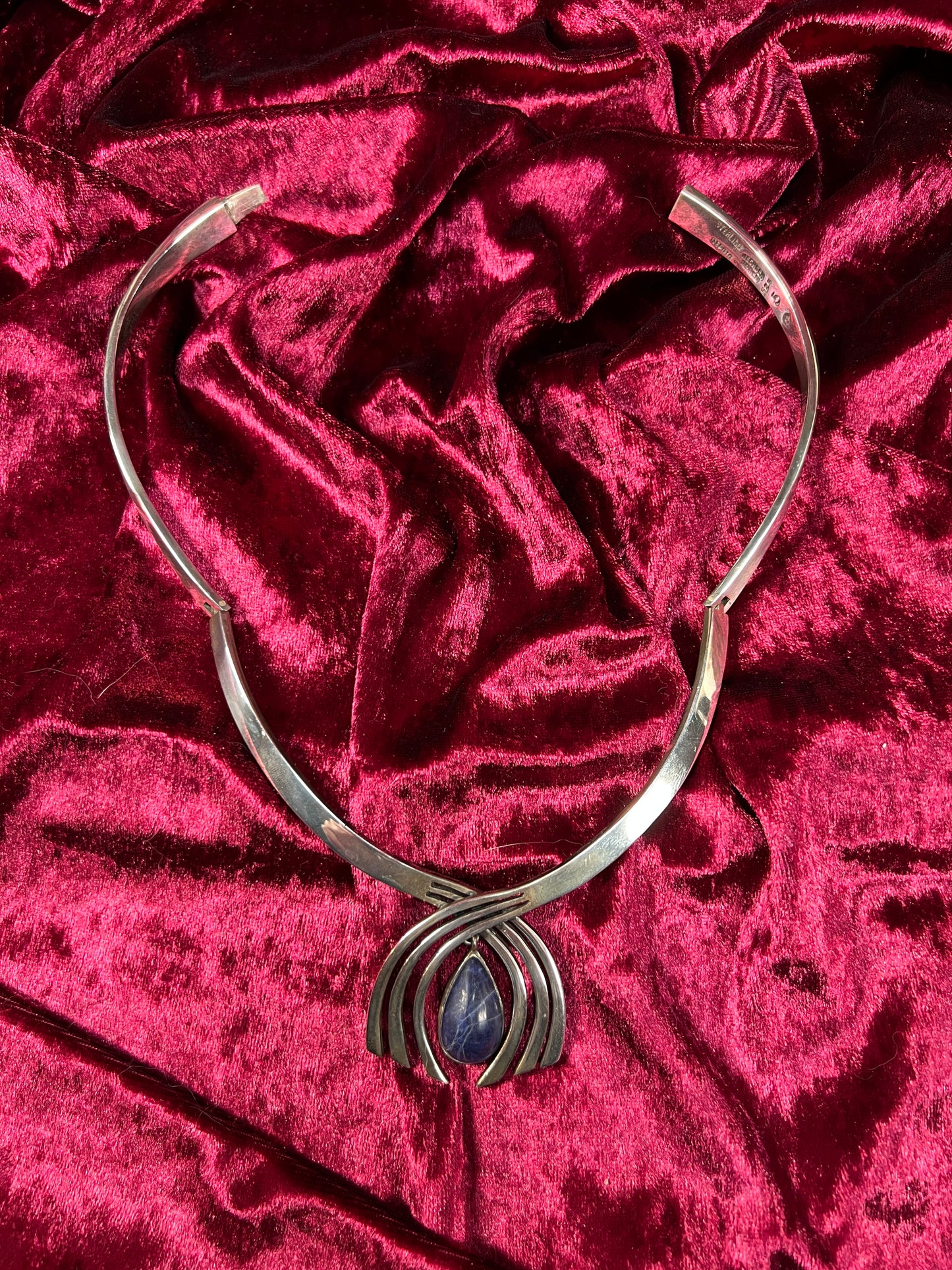 Vintage Jewelry - Modernist Collar Necklace - Sterling Silver - Sodalite Pendant - Taxco - Mexico