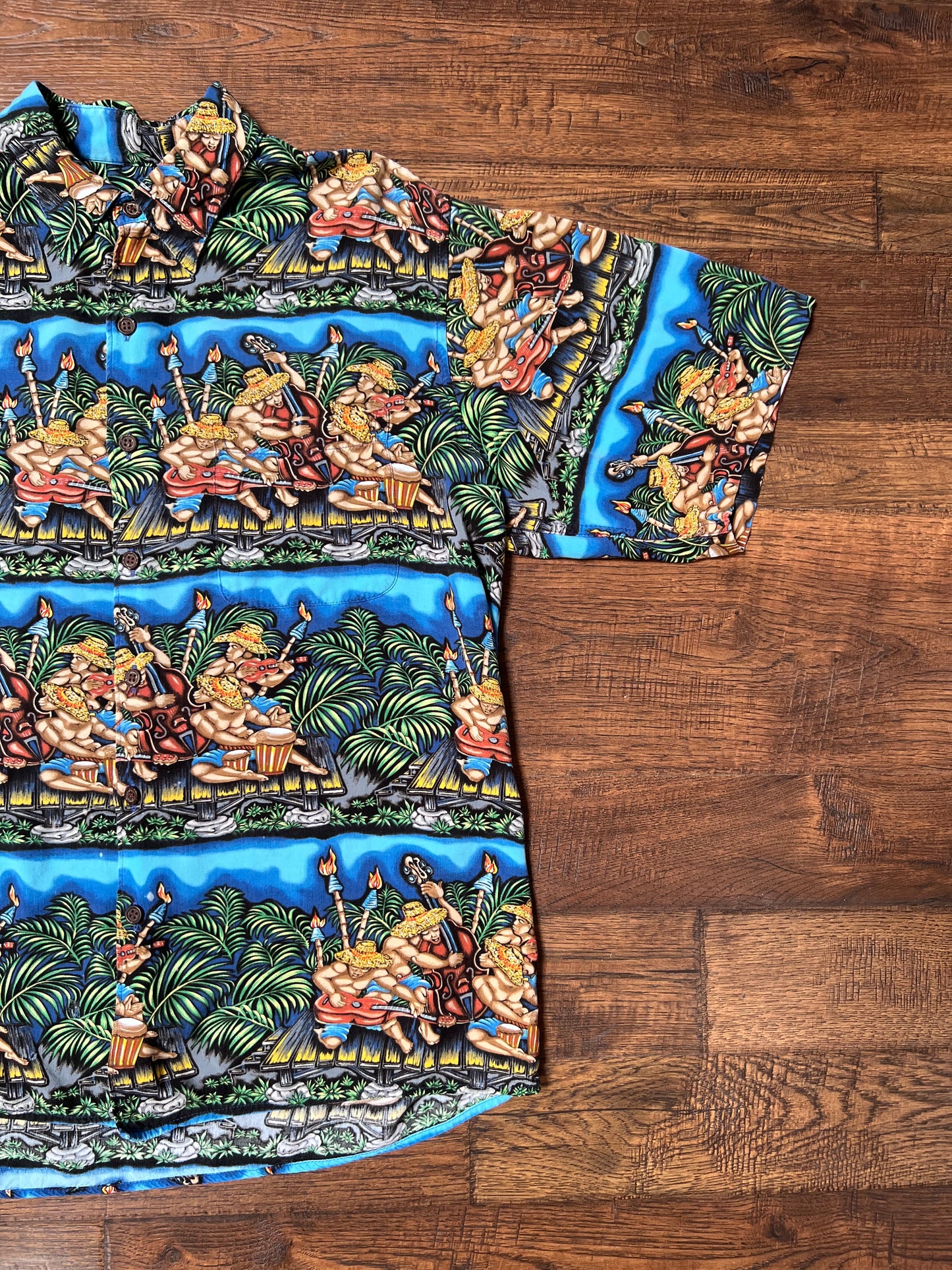 Vintage Clothing - Short Sleeve Button Up Hawaiian Shirt - Tropical Party Scene - Dietrich Varez - Reyn Spooner - Medium