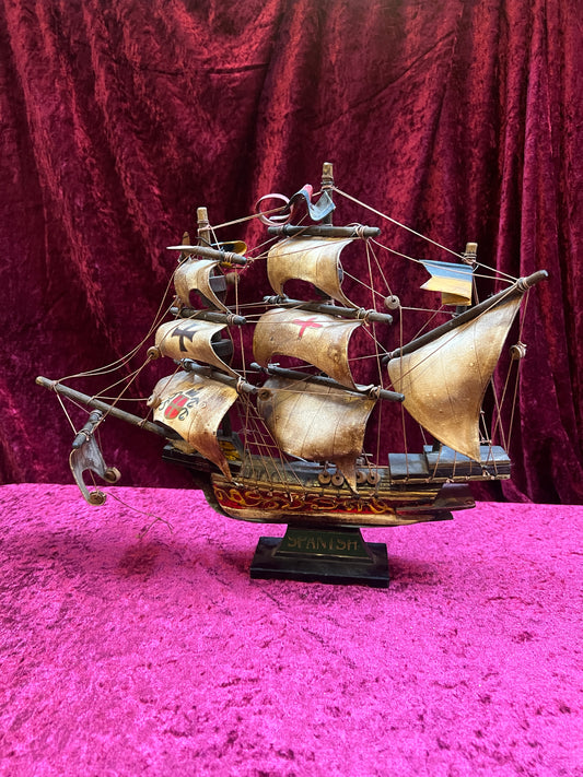 Vintage Home Decor - Carved Wood Replica Carrack Ship - Santa Maria