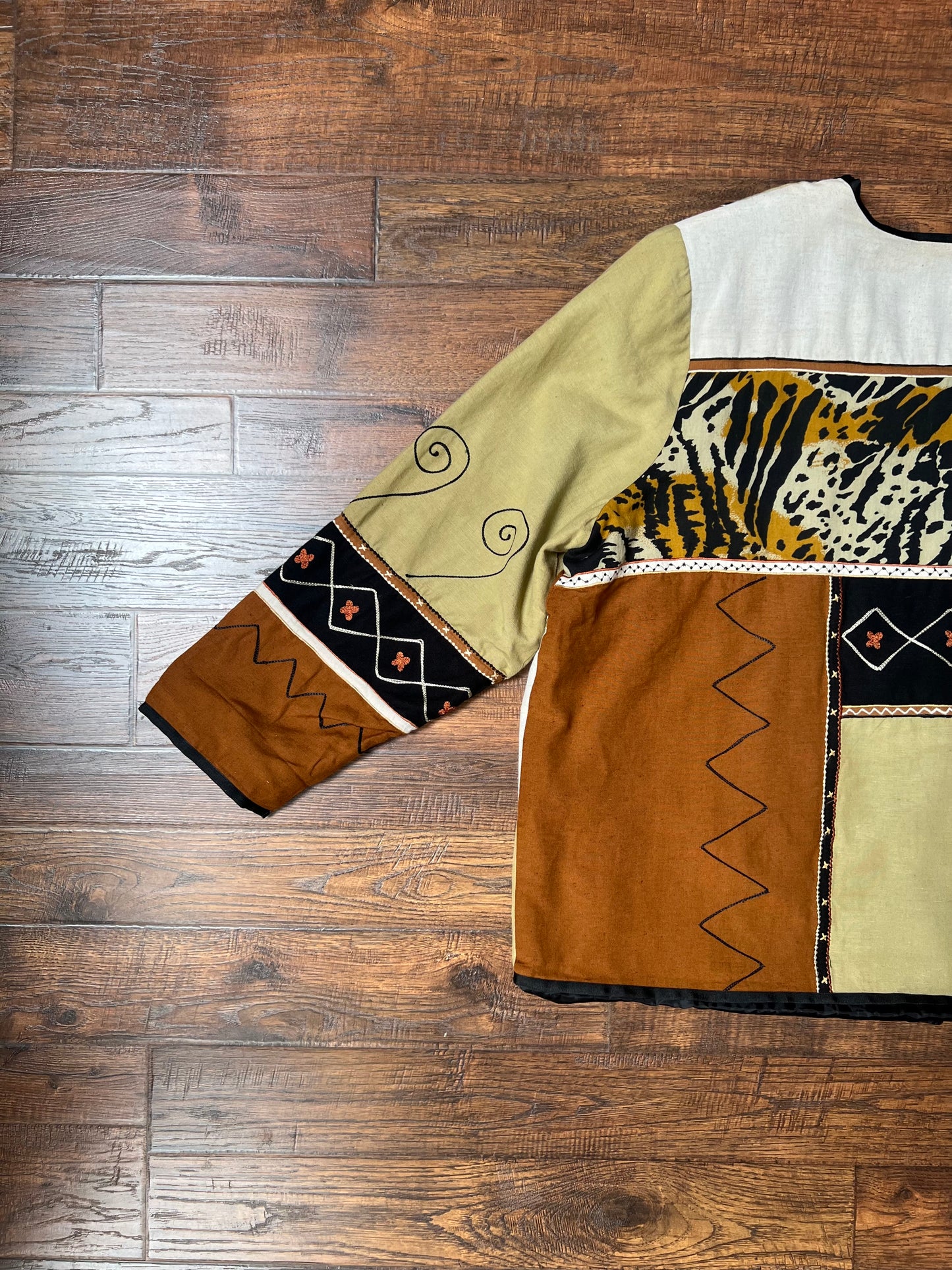 Vintage Clothing - Lightweight Jacket - Abstract 90’s Animal Print - 2X-Large - Indigo Moon