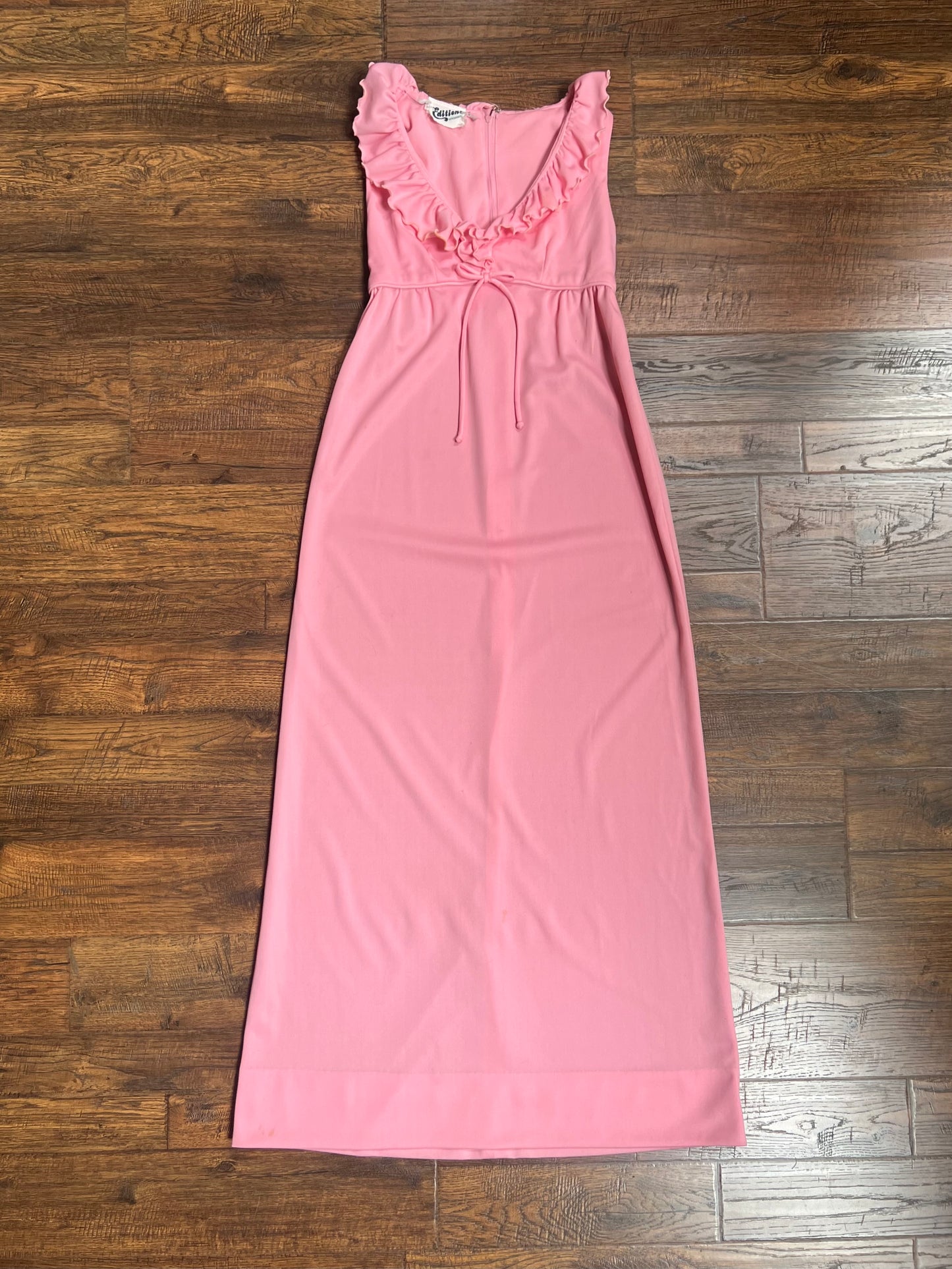 Vintage Clothing - Long V-Neck Empire Waist Dress - Ruffled Collar - Candy Pink - Editions - Small