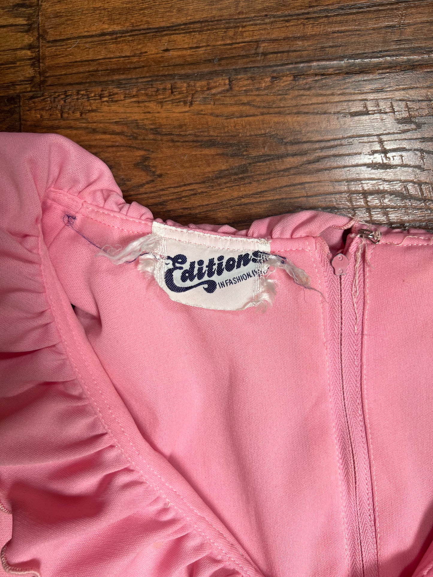 Vintage Clothing - Long V-Neck Empire Waist Dress - Ruffled Collar - Candy Pink - Editions - Small