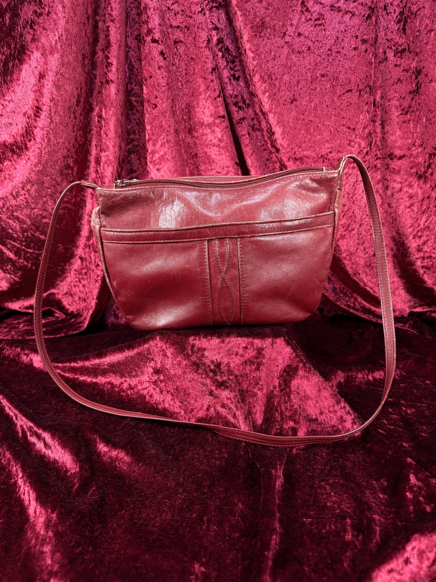 Vintage Accessories - Genuine Leather Crossbody Purse / Shoulder Bag - Burgundy - Toni
