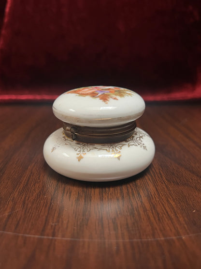 Vintage Trinket Box - Limoges Porcelain Pill / Snuff Box - French Courting Couple