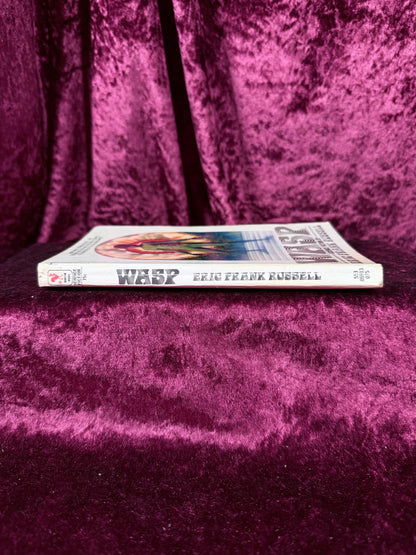 Vintage Wasp by Eric Frank Russell 1971 Bantam Science Fiction Paperback