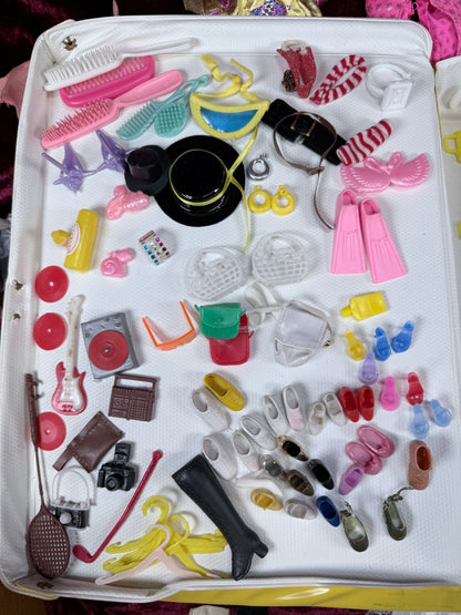 Vintage Vinyl Fashion Doll Case – Mixed Barbie Clothing, Shoes & Accessories
