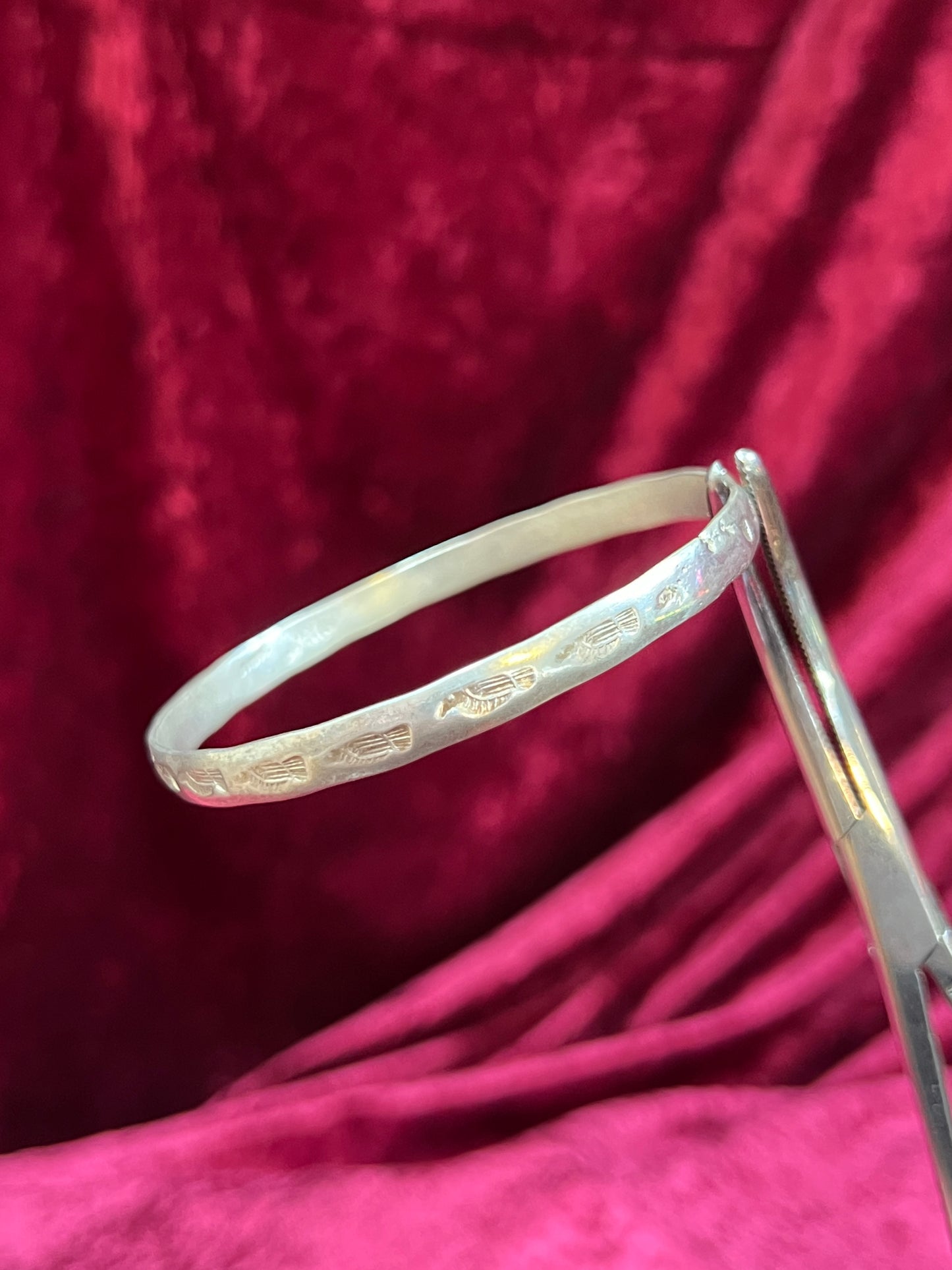 Vintage Jewelry - Bangle Bracelet - 925 Sterling Silver - Stamped Eagles - Mexico