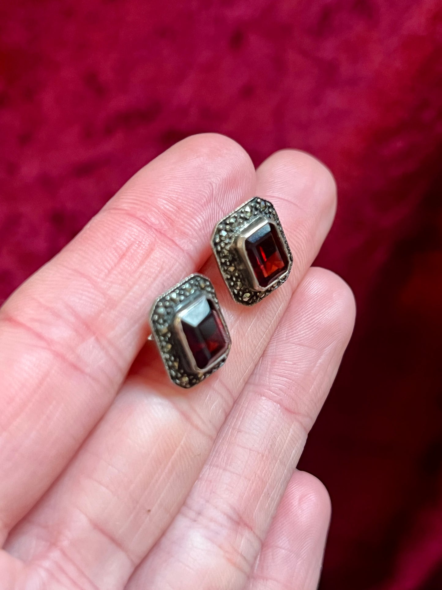 Vintage Jewelry - Post Earrings - 925 Silver - Faceted Red Glass Center with Hematite Crystals