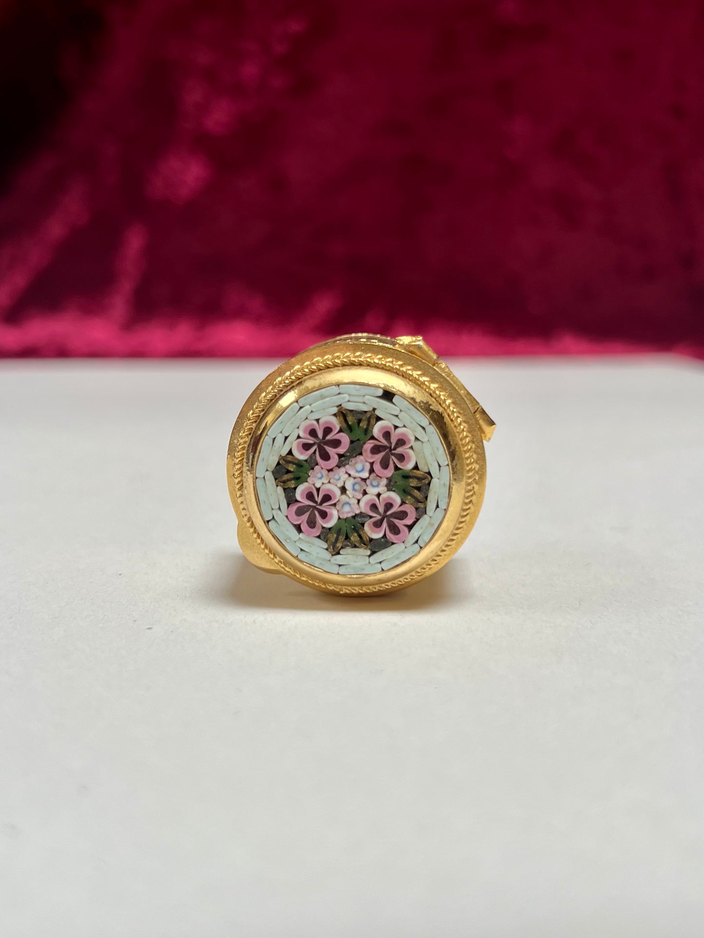 Vintage Trinket Box - Round Pill / Snuff Box - Italian Micro Mosaic - Lavender Floral - Leaf Design