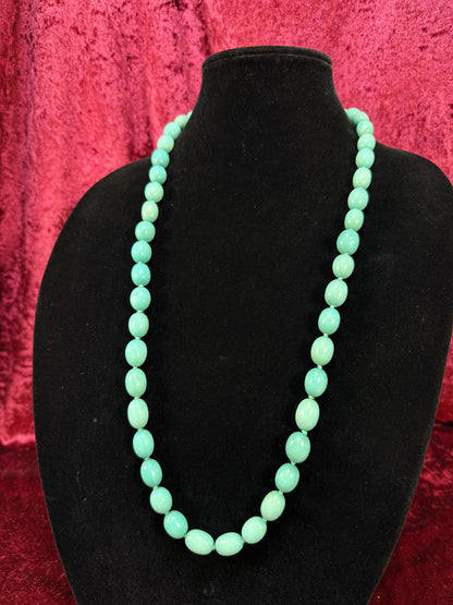 Vintage Agate Beaded Necklace – Turquoise Tone Hand Knotted Strand