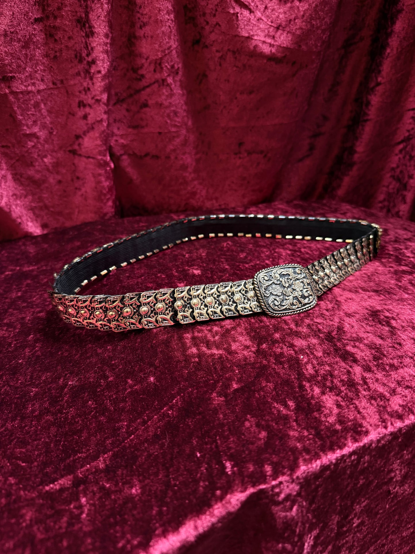 Vintage Accessories - y2k Bijoux Terner Stretchy Linked Metal Belt - Gold with Floral Filigree
