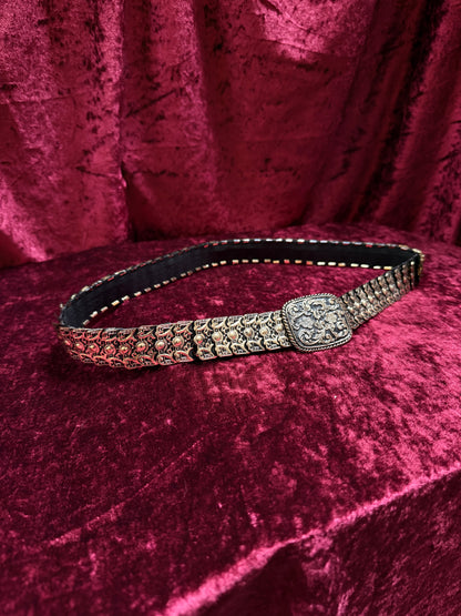 Vintage Accessories - y2k Bijoux Terner Stretchy Linked Metal Belt - Gold with Floral Filigree