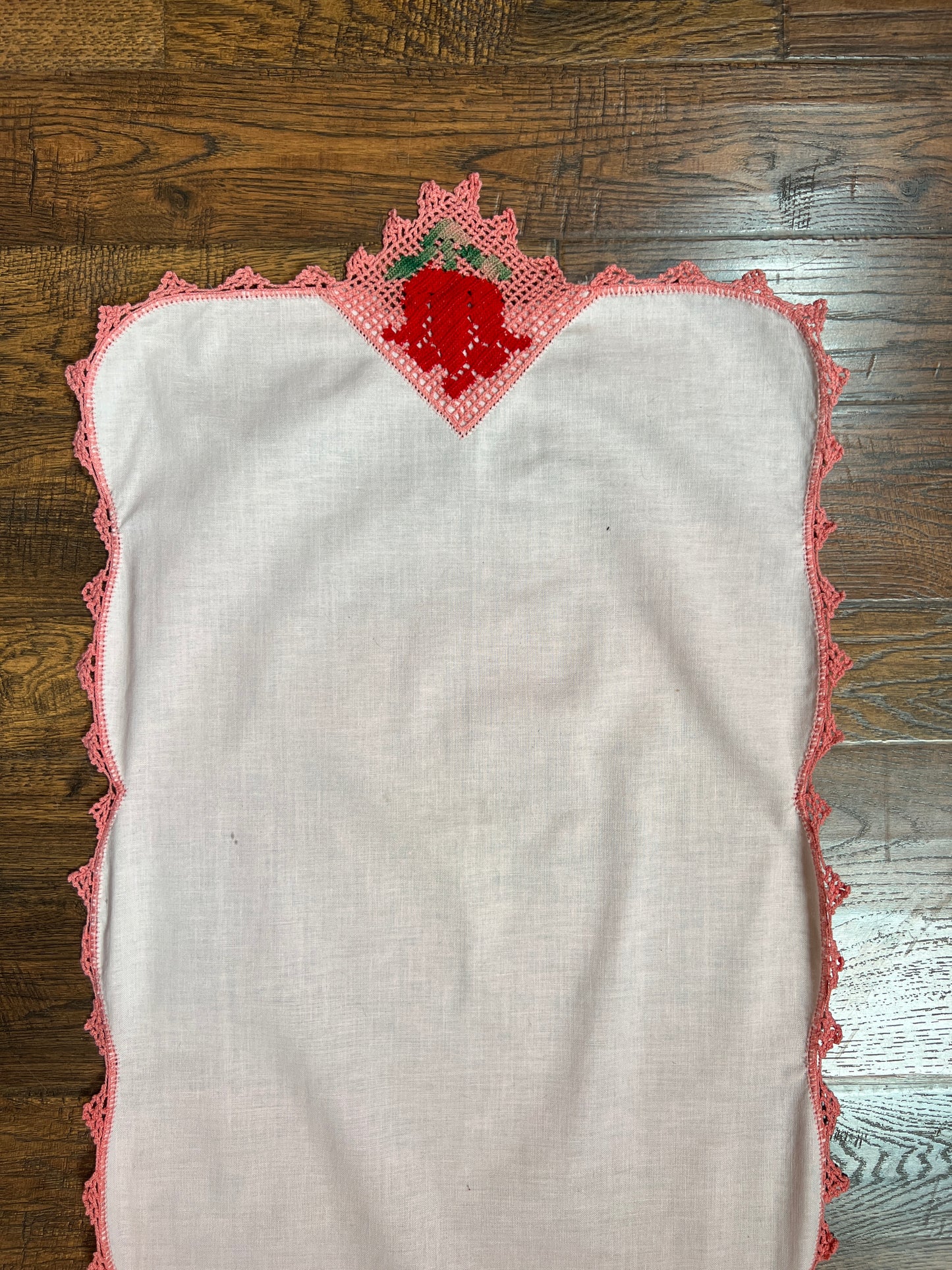 Vintage Linens - Table Runner with Lace Trim - Pink with Red Rose