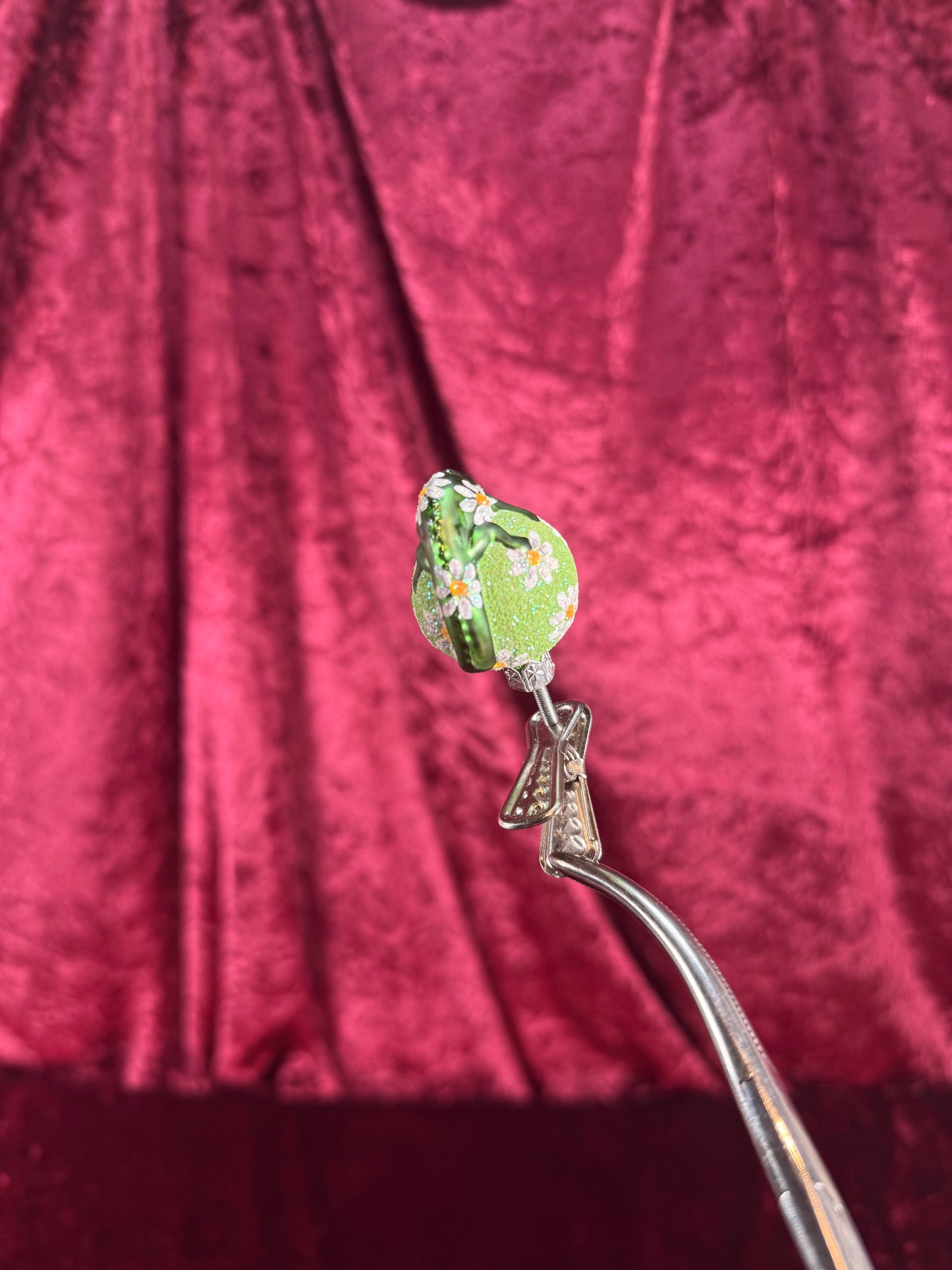 Vintage Christmas - Handblown Glass Clip On Ornament - Green Chameleon and Daisies - Patricia Breen - Poland