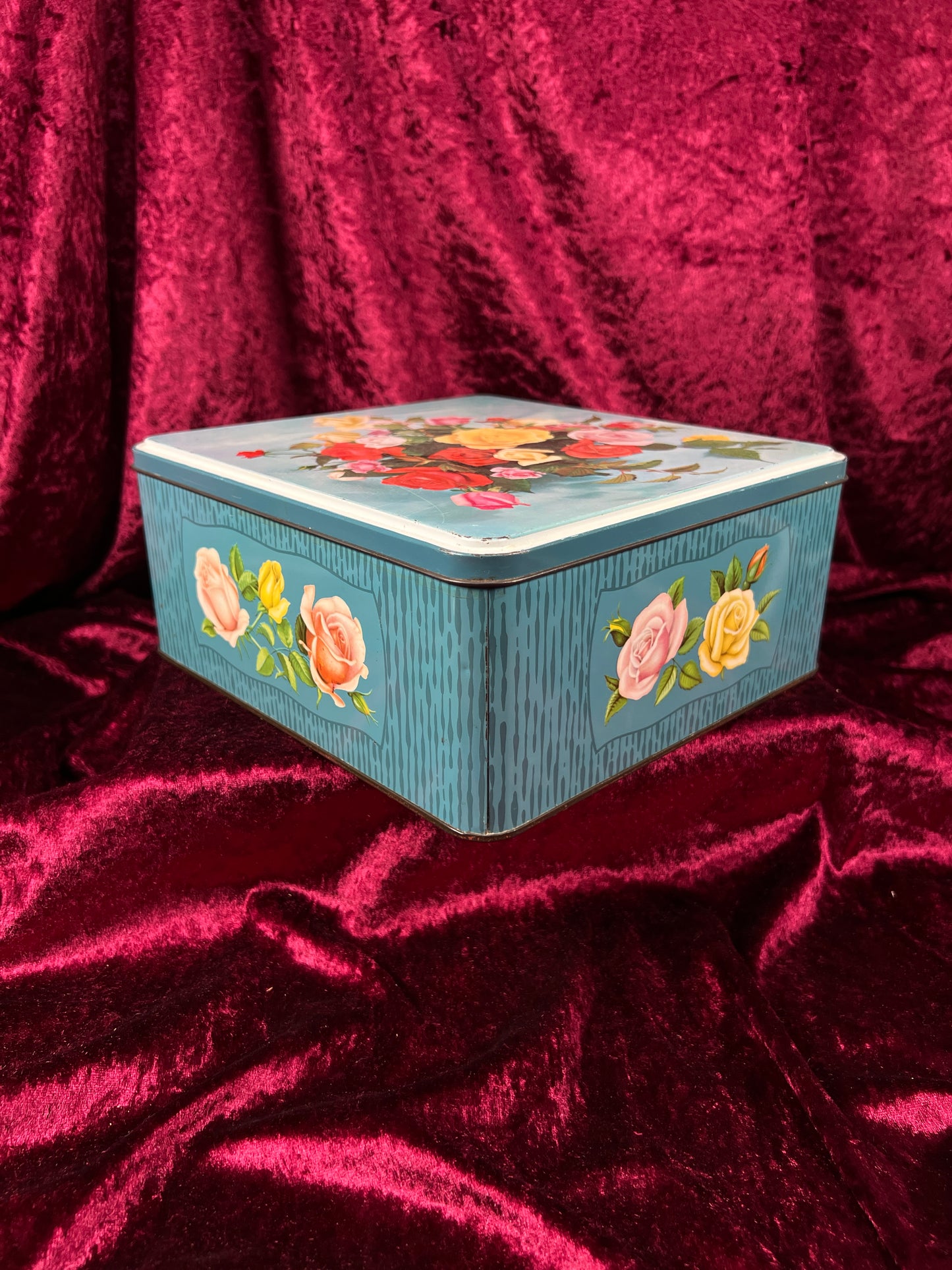 Vintage Metal Tin Box - 1970s Rose Bouquet Floral Keepsake Storage - William Crawford & Sons