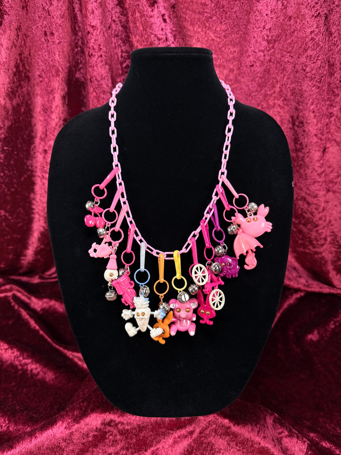 Vintage 1980s Plastic Chain Charm Necklace - 12 Bell / Googly Eyes Charms - Pink & Purple