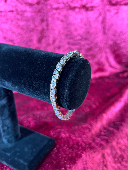 Vintage Jewelry - Tennis Bracelet - Silver Tone - Triangular Cubic Zirconia Stones  - 7.5"