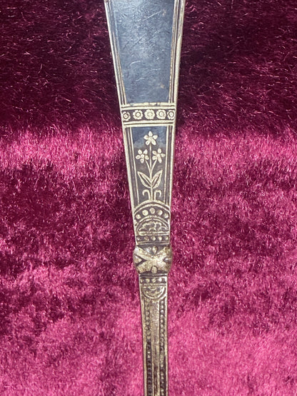 Vintage Silverplate Sugar Sifter Spoon – Scalloped Bowl Floral Handle
