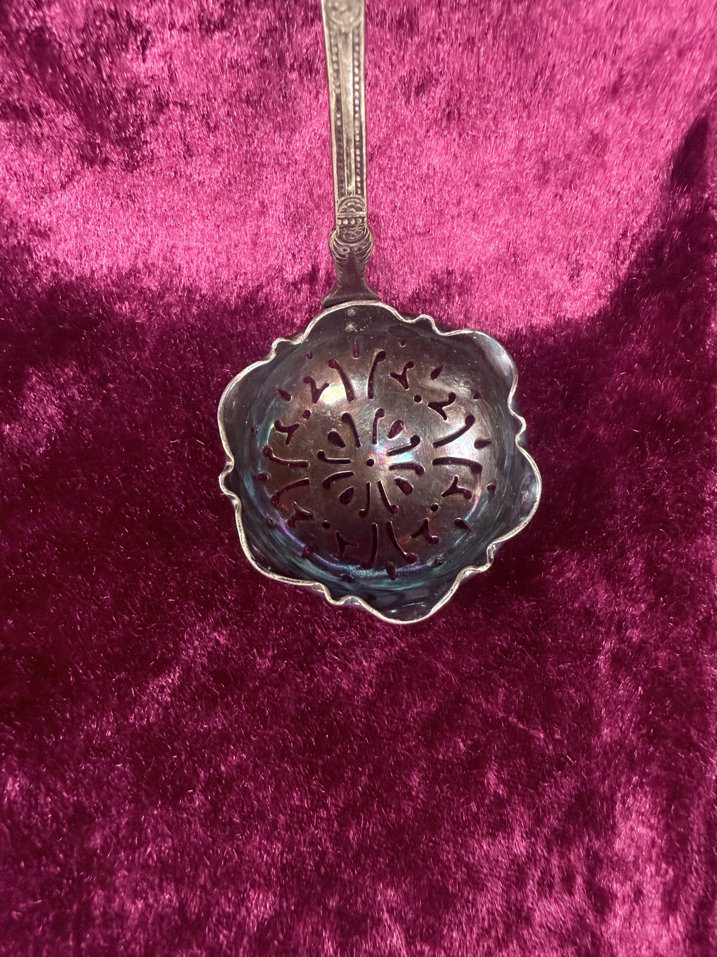 Vintage Silverplate Sugar Sifter Spoon – Scalloped Bowl Floral Handle