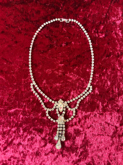 Vintage Jewelry - Bib / Collar Necklace - Silver Tone Metal - Clear Rhinestones - 14.5”