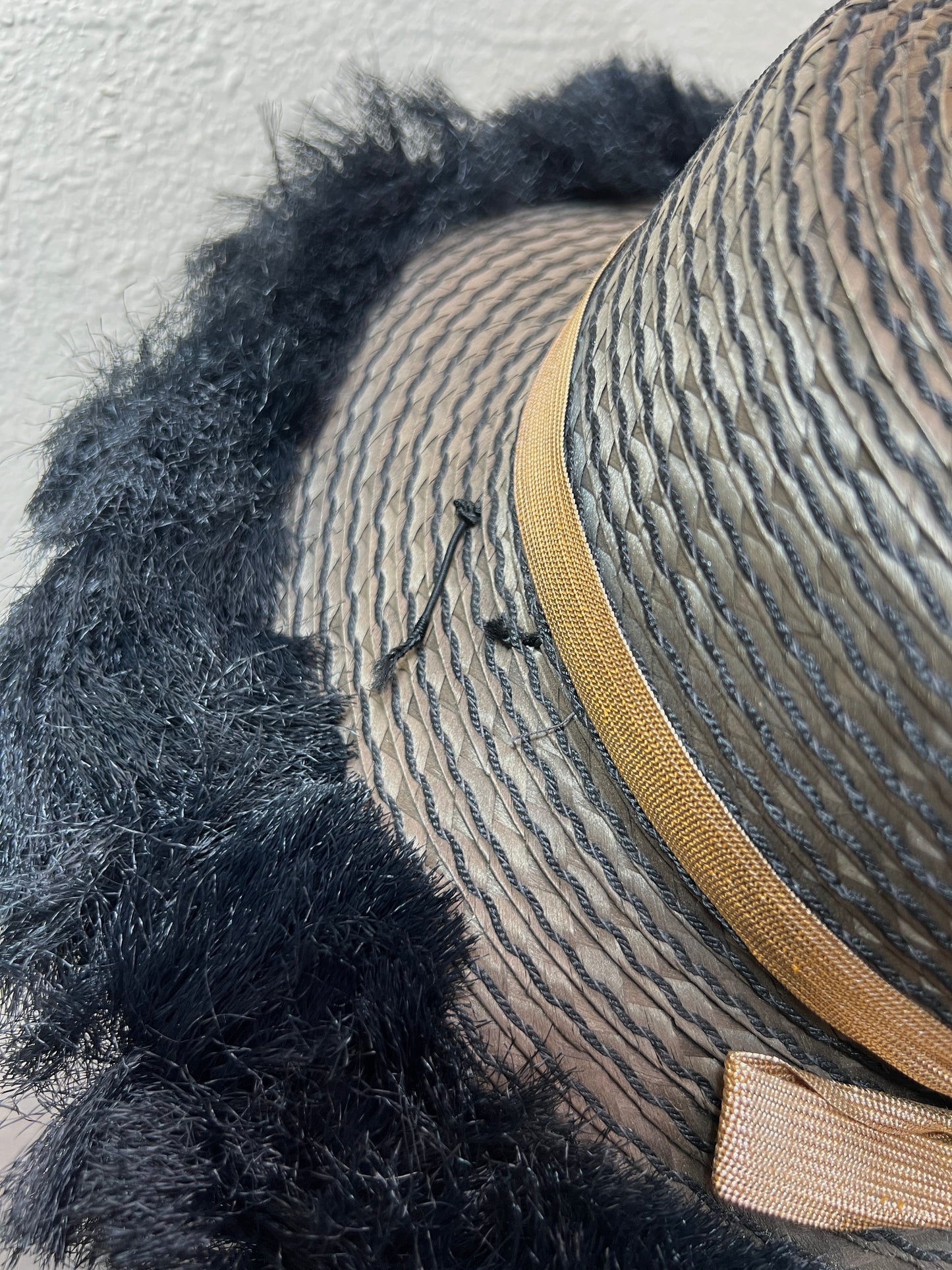 Vintage Accessories - Straw Sun Hat - Black with Faux Ostrich Feather Brim - Medium