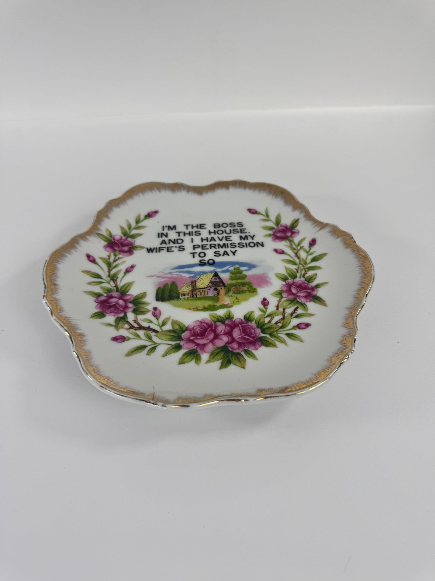 Vintage Kitsch Gag Gift Wall Plate - "Im The Boss In This House" Husband Wife Joke