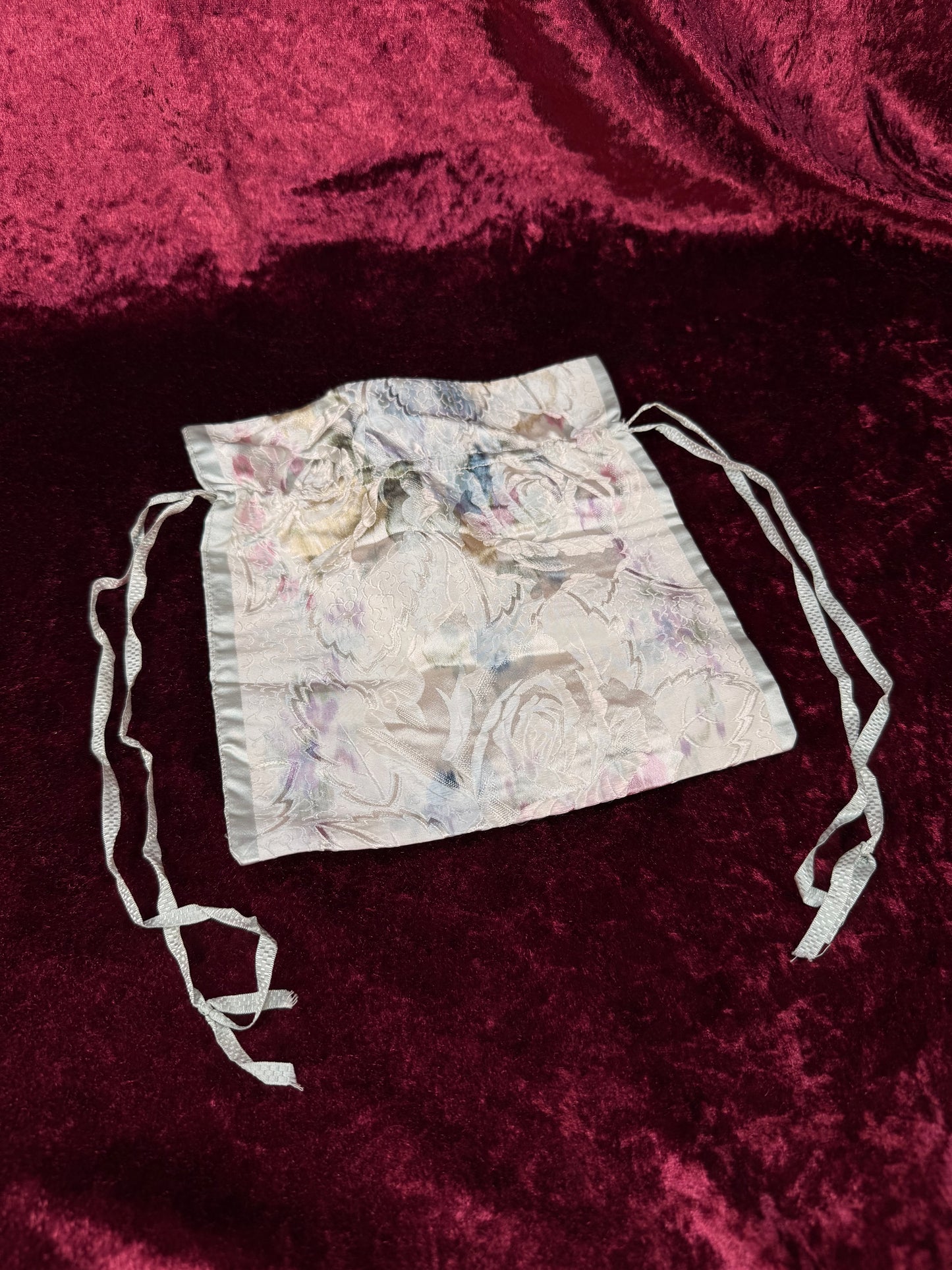 Vintage Satin Floral Drawstring Pouch – Pastel Jacquard Lingerie Bag