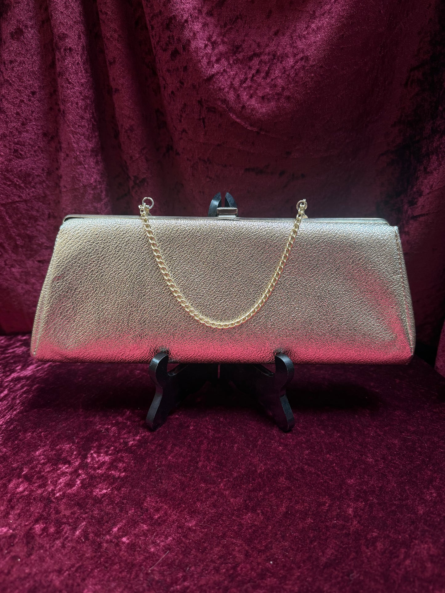 Vintage Accessories - Gold Metallic Clutch - Clasp Closure w/ Chain Strap - 1950s