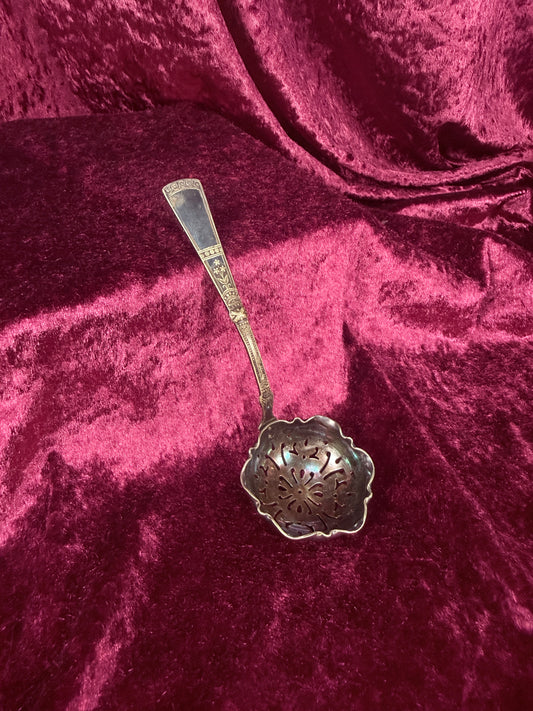 Vintage Silverplate Sugar Sifter Spoon – Scalloped Bowl Floral Handle
