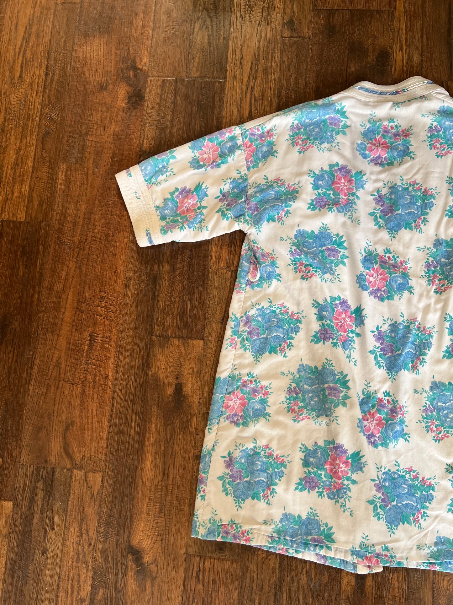 Vintage Clothing - Terrycloth Bath Robe - Blue Rose Clusters - Michele of Miami - Small / Medium
