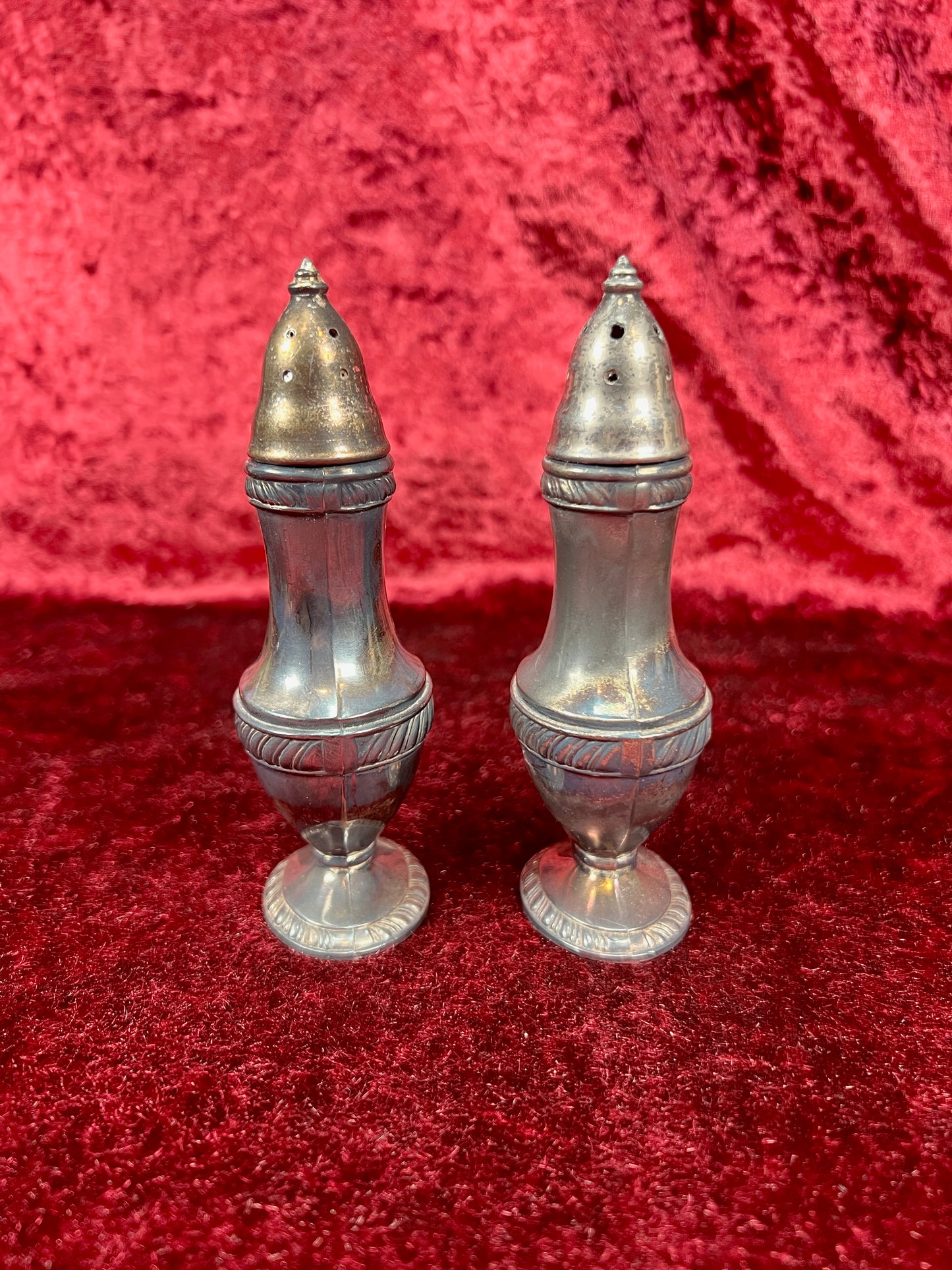 Vintage Silverplate Salt & Pepper Shakers – Rope Trim Pedestal Pair - Poole Silver Co. - 547