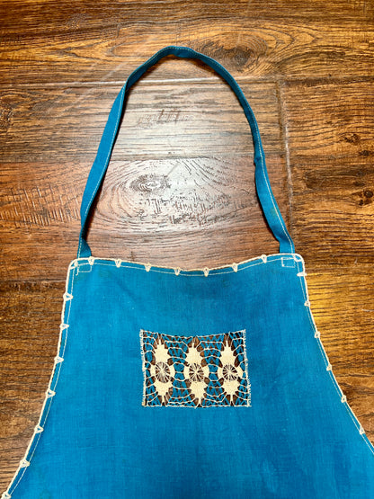 Vintage Cotton Tie Waist Pinafore Apron – Robins Egg Blue Cutwork Lace Embroidery