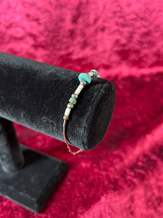 Vintage Jewelry - Beaded Bracelet - Silver Tone - Puka Shell and Turquoise - 7.5"