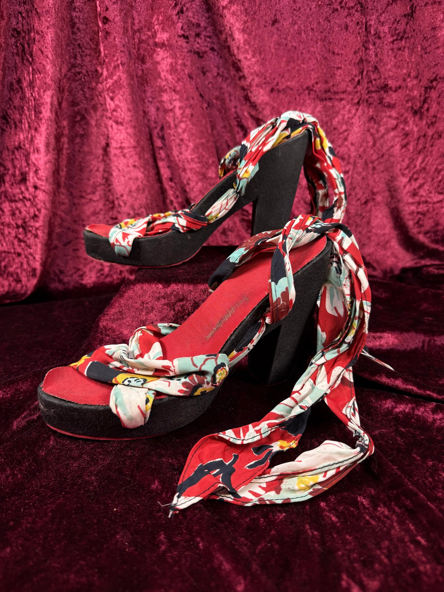 Vintage Saks Fifth Avenue Platform Pin Up Heels – Wood Sole Floral Wrap Tie Sandals